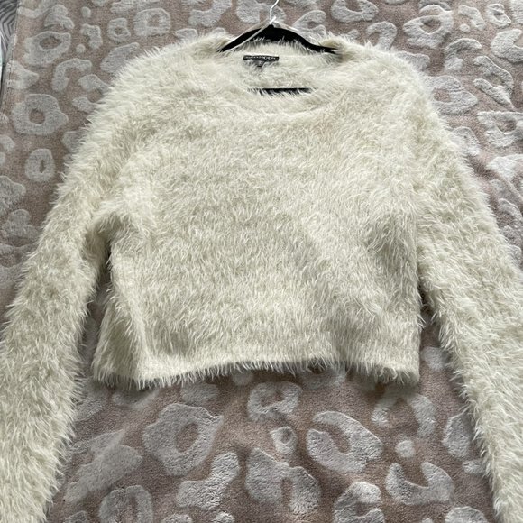 White Fuzzy Eyelash Crop Sweater - Picture 1 of 7
